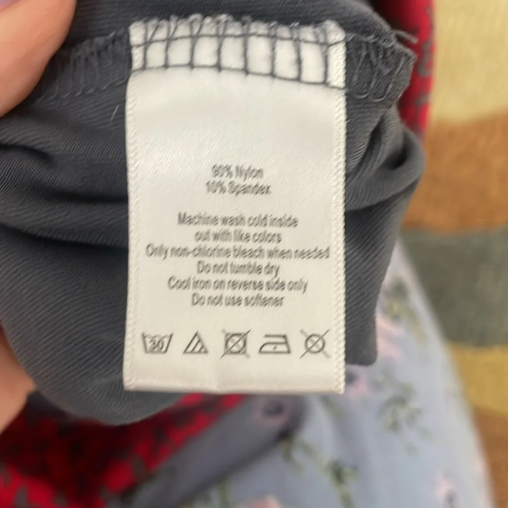 Women’s Gray ALO Yoga Coolfit Y2K fold over cropped leggings, sz L. - Picture 8 of 8